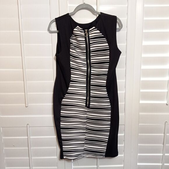 Black Dress With White Stripes Size 16 R&M Richards - Picture 2 of 6